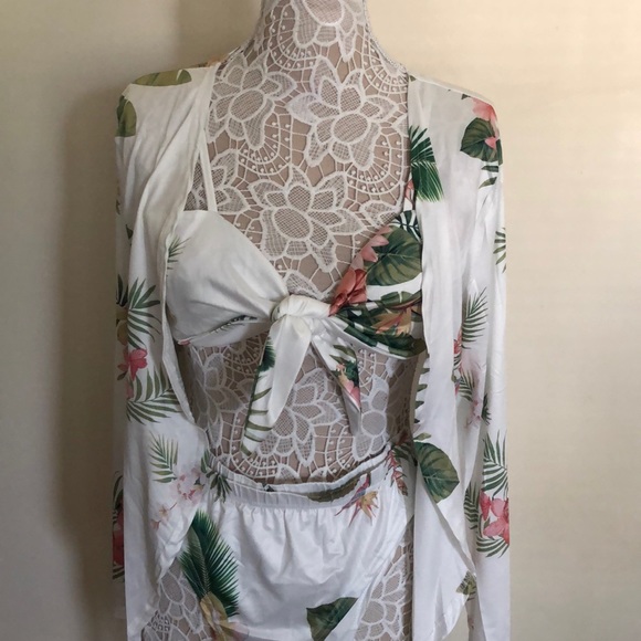 3 Piece Swimwear - Picture 2 of 5